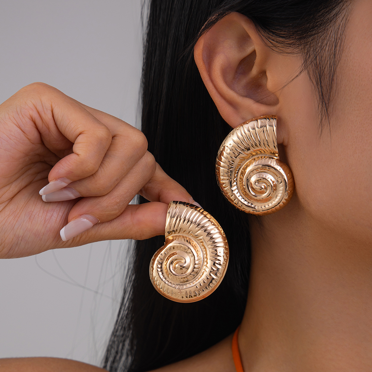 Z Vintage Fashion - IngeSight.Z Exaggerated Gold Color Conch Earrings