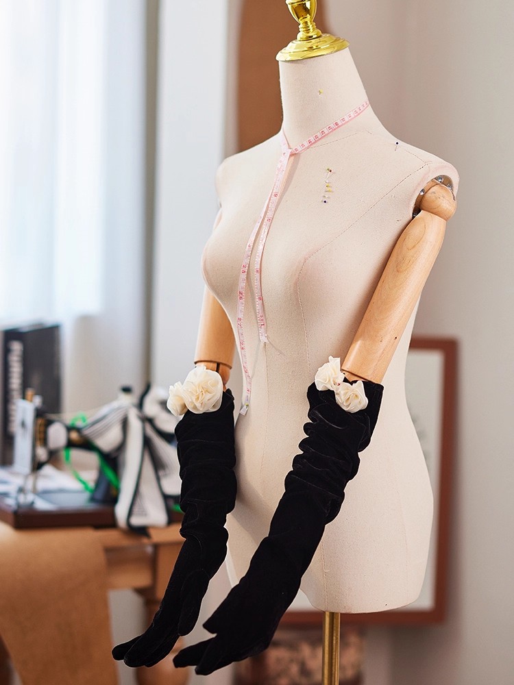 Women's Elegant Black Flower L - Vintage Fashion Photographers ulasan dan harga